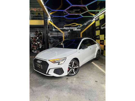 AUDI A3 2.0 40 TFSI MHEV SEDAN PERFORMANCE BLACK S-TRONIC